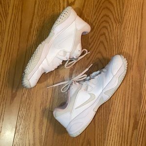Women’s Nike Court Lite 2